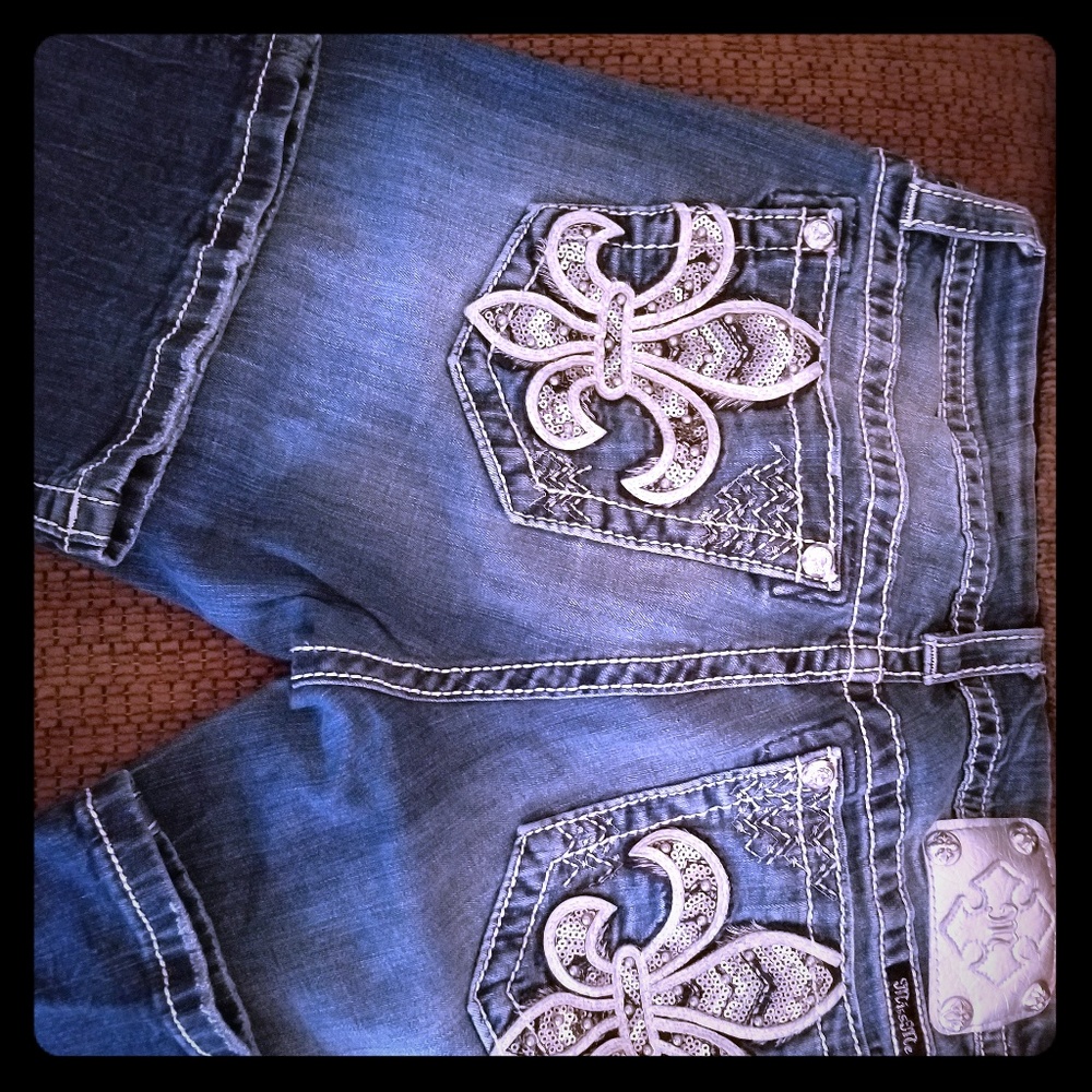 Miss Me 29x31 Signature Boot Cut Jeans